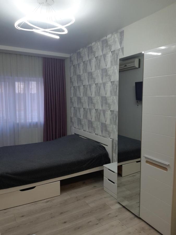 카리프 Apartmens On St. Fesenkovskaya 15 아파트 외부 사진